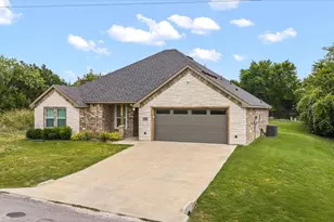 2309 Christine Dr, Granbury, TX 76048 - Photo 3