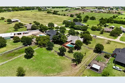 7830 Mavis Avenue, Waxahachie, TX 75167 - Photo 13