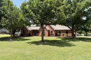7830 Mavis Ave, Waxahachie, TX 75167 - Photo 3