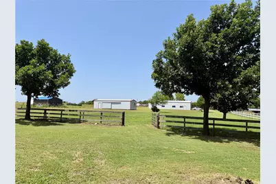 7830 Mavis Avenue, Waxahachie, TX 75167 - Photo 3