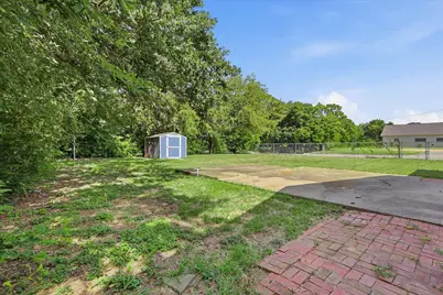 2017 Shawnee Street, Denton, TX 76209 - Photo 35