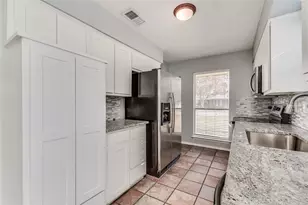 3807 Spring Hollow Dr, Carrollton, TX 75007 - Photo 13