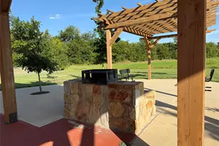 123 Honey Bee Dr, Cleburne, TX 76031 - Photo 3