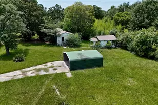 1129 N Hamlett St, Athens, TX 75751 - Photo 17