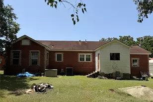 140 S Main St, Avinger, TX 75630 - Photo 5