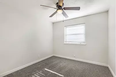 821 Oakwood Avenue, Hurst, TX 76053 - Photo 11
