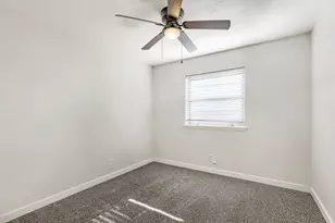 821 Oakwood Ave, Hurst, TX 76053 - Photo 11