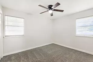 821 Oakwood Ave, Hurst, TX 76053 - Photo 15
