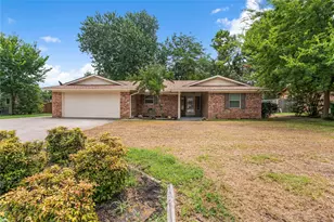 2018 Ashland St, Gainesville, TX 76240 - Photo 1