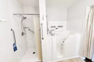 1600 Fieldstone Dr, Little Elm, TX 75068 - Photo 13