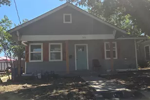 326 N Denver St, Dallas, TX 75203 - Photo 1