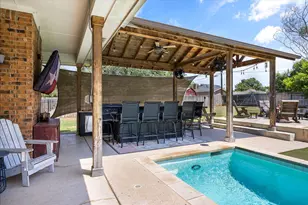 3930 Buena Vista Cir, Granbury, TX 76049 - Photo 5