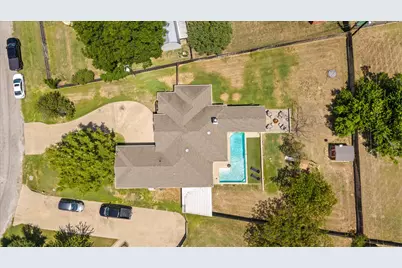 3930 Buena Vista Circle, Granbury, TX 76049 - Photo 29