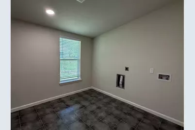 6812 Lakeside Drive #B, Lake Worth, TX 76135 - Photo 11