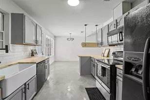 608 Aldridge St, Commerce, TX 75428 - Photo 13