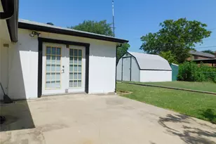 705 Sun Valley Dr, Denton, TX 76209 - Photo 23