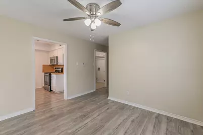 2760 Parkchester Drive, Arlington, TX 76015 - Photo 9