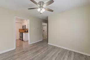 2760 Parkchester Dr, Arlington, TX 76015 - Photo 9