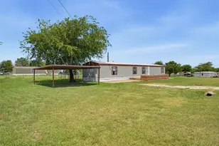 7305 Walden Dr, Joshua, TX 76058 - Photo 27