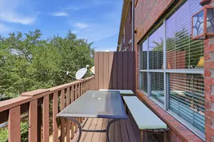1404 Biltmore Ln, Irving, TX 75063 - Photo 31