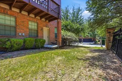 1404 Biltmore Lane, Irving, TX 75063 - Photo 33