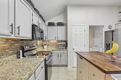 828 Pennsylvania Drive, Saginaw, TX 76131 - Photo 11
