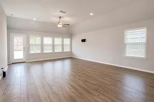 3720 Yarrow Drive, Denton, TX 76226 - Photo 3