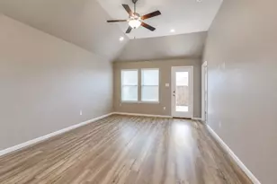 14020 Danesdale Dr, Pilot Point, TX 76258 - Photo 7