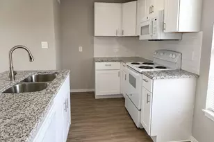 901 Bessie St, Fort Worth, TX 76104 - Photo 3