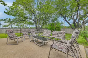 10207 Carry Back Cir, Dallas, TX 75229 - Photo 37