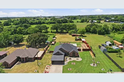 124 Sanchez Creek Court, Weatherford, TX 76088 - Photo 39