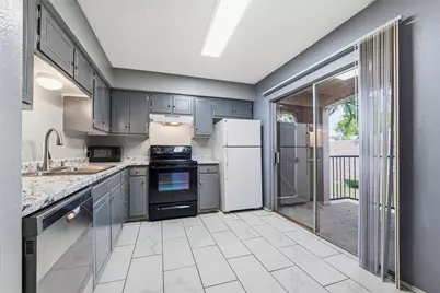 5604 Boca Raton Boulevard #248, Fort Worth, TX 76112 - Photo 7
