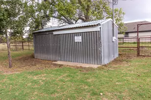 801 S Sutton St, Mabank, TX 75147 - Photo 19