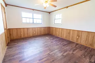 801 S Sutton St, Mabank, TX 75147 - Photo 9