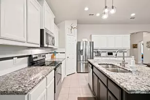3901 Kensington Dr, Sanger, TX 76266 - Photo 7