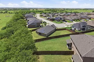 3901 Kensington Dr, Sanger, TX 76266 - Photo 35