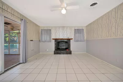 7004 Meadowbrook Drive, Fort Worth, TX 76112 - Photo 5
