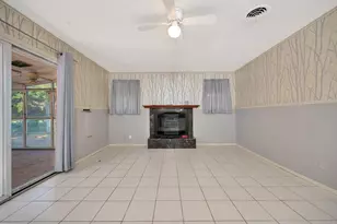 7004 Meadowbrook Dr, Fort Worth, TX 76112 - Photo 5