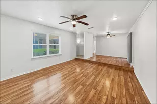 3862 Wonder Ct, Fort Worth, TX 76133 - Photo 3