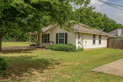 807 Lee Street, Tioga, TX 76271 - Photo 31
