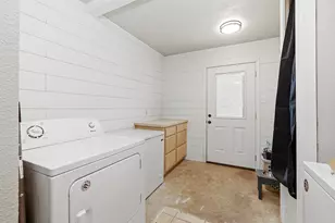 807 Lee St, Tioga, TX 76271 - Photo 11