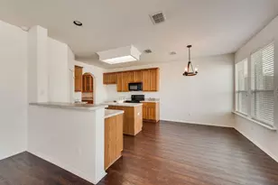 306 Salsbury Dr, Euless, TX 76040 - Photo 11