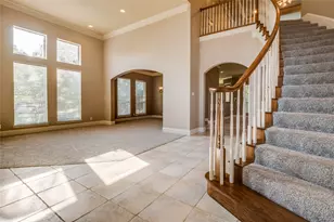 801 Camelot Ct, Highland Village, TX 75077 - Photo 5