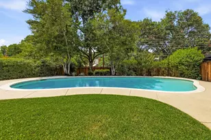 10747 Bushire Dr, Dallas, TX 75229 - Photo 33