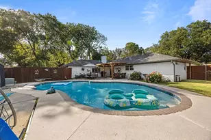 1320 San Antone Ln, Lewisville, TX 75077 - Photo 23