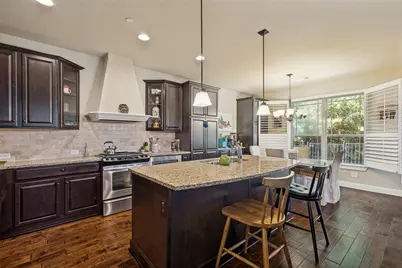 1017 Brook Hollow Drive, Euless, TX 76039 - Photo 5