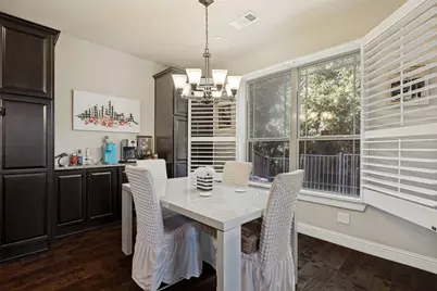 1017 Brook Hollow Drive, Euless, TX 76039 - Photo 7