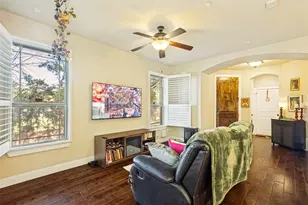 1017 Brook Hollow Dr, Euless, TX 76039 - Photo 19