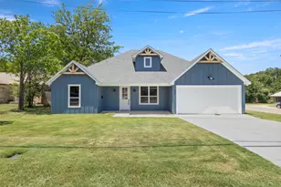621 Oaklawn Dr, River Oaks, TX 76114 - Photo 1