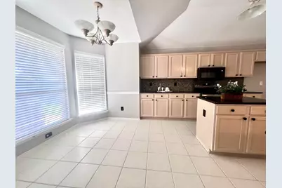 10718 Brandenberg Drive, Frisco, TX 75035 - Photo 9